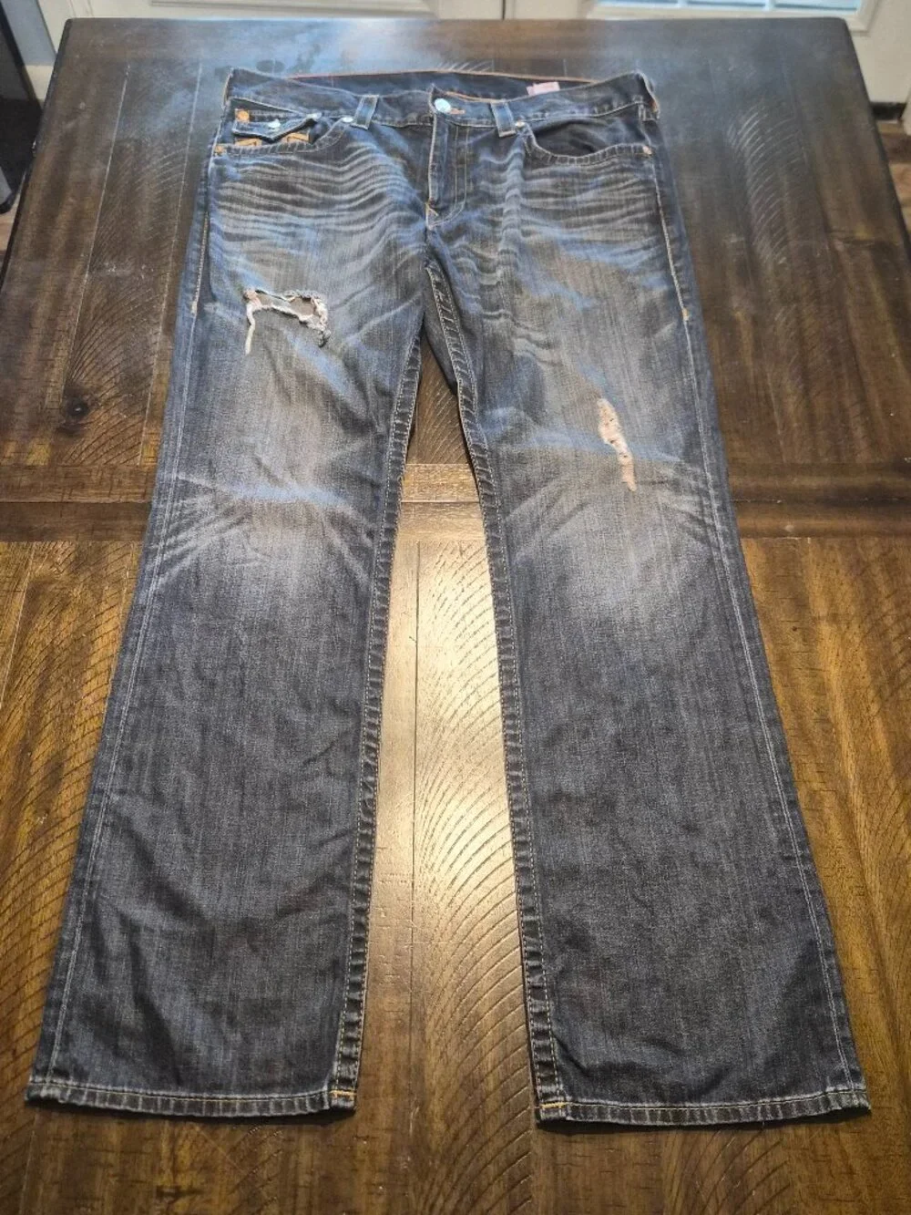 True Religion Mens Jeans Straight  Flap Size 38 X 36 Distressed Braid G678
